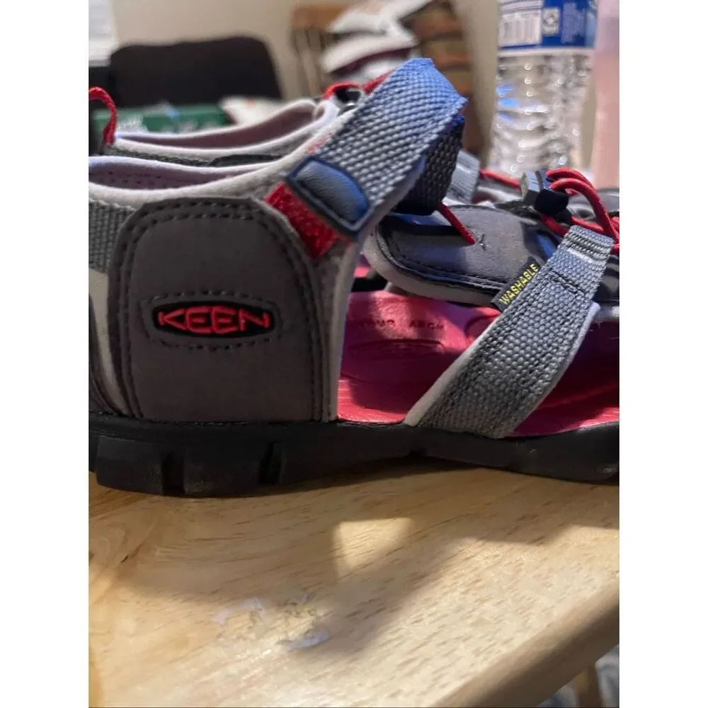 Keen Kids Magnet Drizzle Seacamp II CNX Waterproof Outdoor Hiking Sandals Size 5